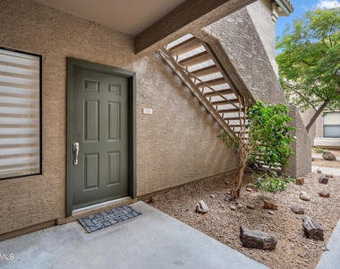 9600 N 96 Th Street - Photo Thumbnail 22