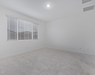 3063 E Hayfield Way - Photo Thumbnail 22