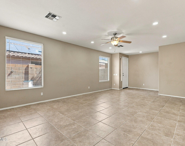 9434 W Ross Avenue - Photo Thumbnail 3