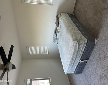 8841 W Fleetwood Lane - Photo Thumbnail 9