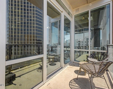 1 E Lexington Avenue - Photo Thumbnail 30