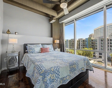 1 E Lexington Avenue - Photo Thumbnail 23