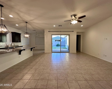 991 E Holland Park Drive - Photo Thumbnail 22