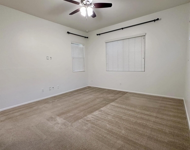 991 E Holland Park Drive - Photo Thumbnail 36