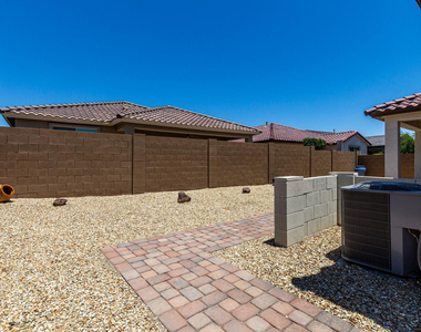 20396 W Brittlewood Avenue - Photo Thumbnail 29