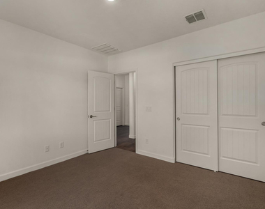 20396 W Brittlewood Avenue - Photo Thumbnail 21