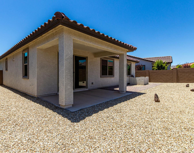 20396 W Brittlewood Avenue - Photo Thumbnail 28