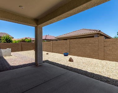 20396 W Brittlewood Avenue - Photo Thumbnail 23