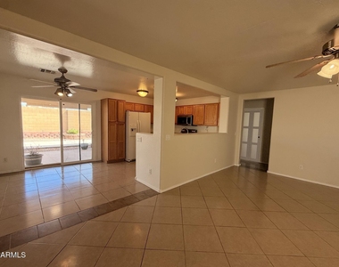 1241 S 227th Avenue - Photo Thumbnail 20