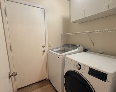 1241 S 227th Avenue - Photo Thumbnail 7