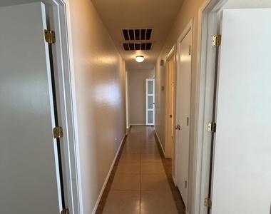 1241 S 227th Avenue - Photo Thumbnail 8