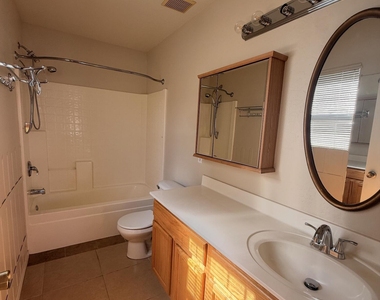 1241 S 227th Avenue - Photo Thumbnail 10