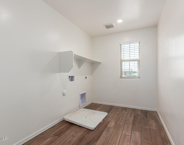 25548 W Euclid Avenue - Photo Thumbnail 32