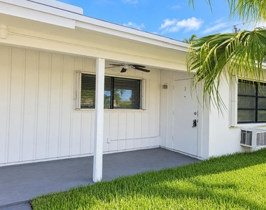 325 Nw 25th Street - Photo Thumbnail 11