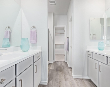 2030 E Michigan Avenue - Photo Thumbnail 12