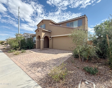16759 W Canterbury Drive - Photo Thumbnail 1