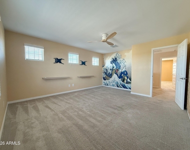 16759 W Canterbury Drive - Photo Thumbnail 28