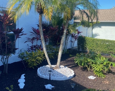 1279 Kinglet Terrace - Photo Thumbnail 15