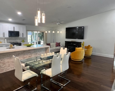 1279 Kinglet Terrace - Photo Thumbnail 25