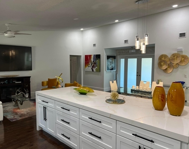 1279 Kinglet Terrace - Photo Thumbnail 27