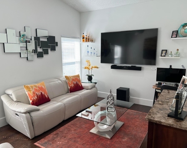 1279 Kinglet Terrace - Photo Thumbnail 43