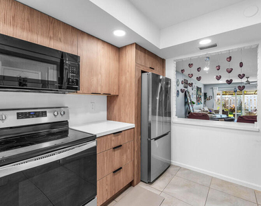 2840 Sw 14th Street - Photo Thumbnail 4