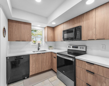 2840 Sw 14th Street - Photo Thumbnail 3