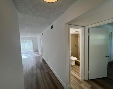 601 S State Road 7 - Photo Thumbnail 7