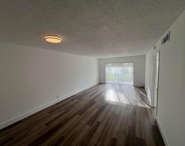 601 S State Road 7 - Photo Thumbnail 15