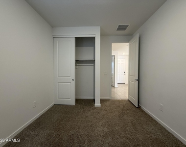 4169 W Jeanette Lane - Photo Thumbnail 17