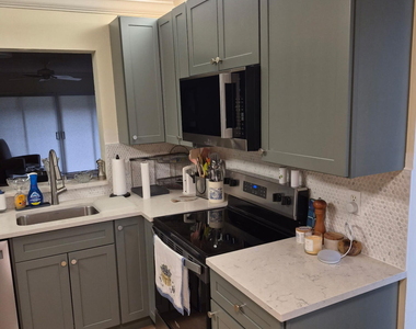 85 Pelican Pointe Drive - Photo Thumbnail 15