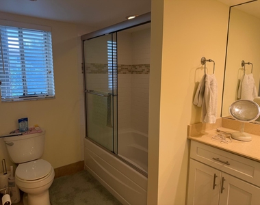 85 Pelican Pointe Drive - Photo Thumbnail 4