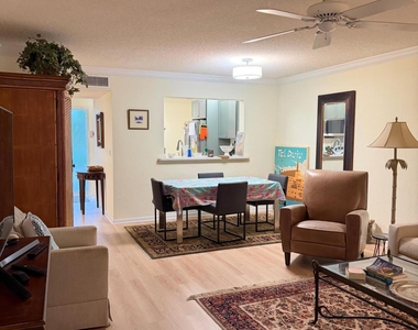 85 Pelican Pointe Drive - Photo Thumbnail 1