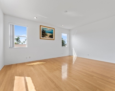 156 Isle Verde Way - Photo Thumbnail 40