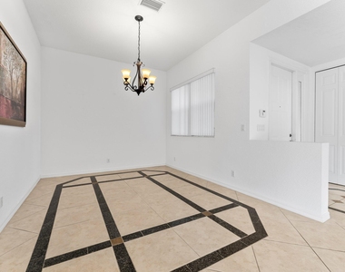 156 Isle Verde Way - Photo Thumbnail 25