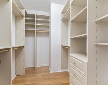 156 Isle Verde Way - Photo Thumbnail 39