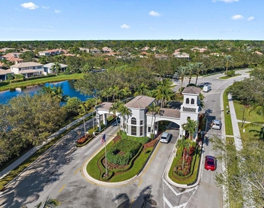 156 Isle Verde Way - Photo Thumbnail 44