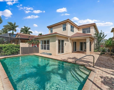 156 Isle Verde Way - Photo Thumbnail 11