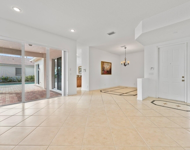 156 Isle Verde Way - Photo Thumbnail 23