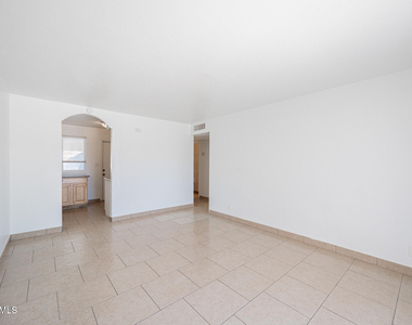 3213 N 66th Street - Photo Thumbnail 5