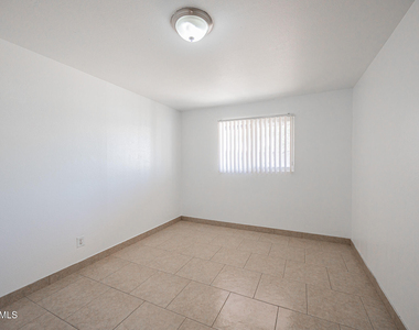 3213 N 66th Street - Photo Thumbnail 10