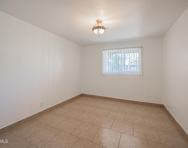 3213 N 66th Street - Photo Thumbnail 12