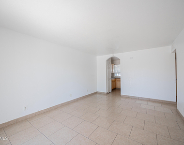 3213 N 66th Street - Photo Thumbnail 4