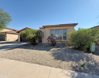18099 W La Mirada Drive - Photo Thumbnail 13