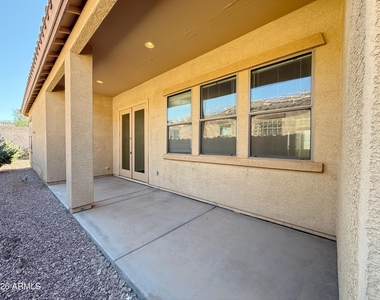 18099 W La Mirada Drive - Photo Thumbnail 12