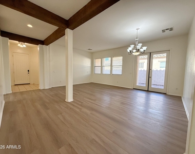 18099 W La Mirada Drive - Photo Thumbnail 17
