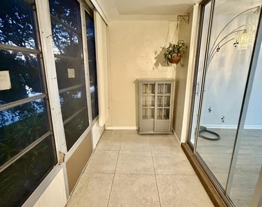 5320 Nw 11th Street - Photo Thumbnail 4