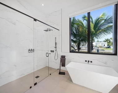 1905 N Hibiscus Drive - Photo Thumbnail 24