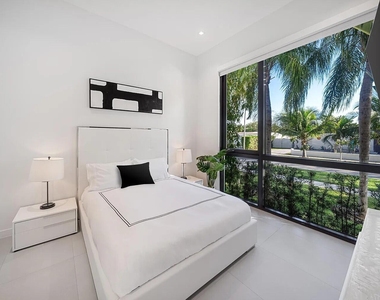 1905 N Hibiscus Drive - Photo Thumbnail 29