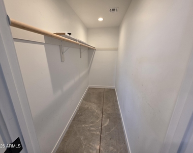 2061 W Daniel Road - Photo Thumbnail 17